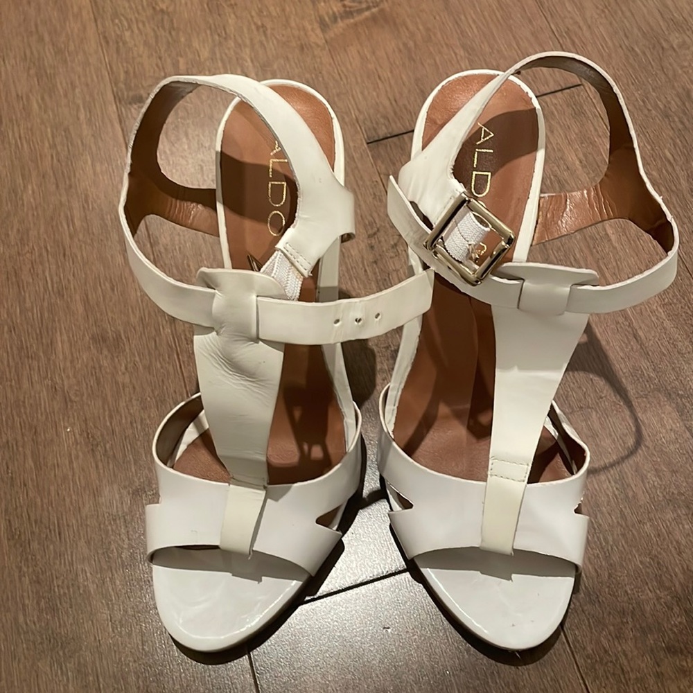 Aldo pillow white stiletto heels with gold buckle